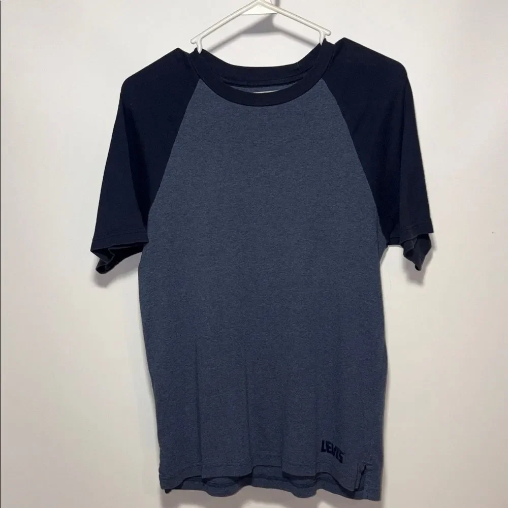 Levi's Men's Short Sleeve Navy and Black Tee